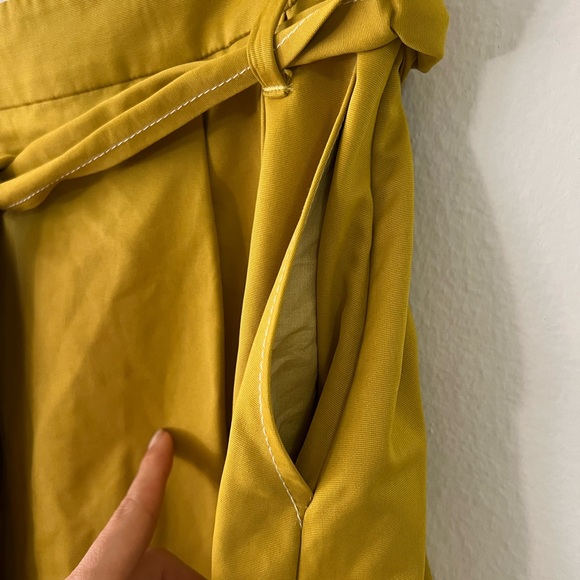 Staud snoop skirt belted in gold S - Picture 9 of 9